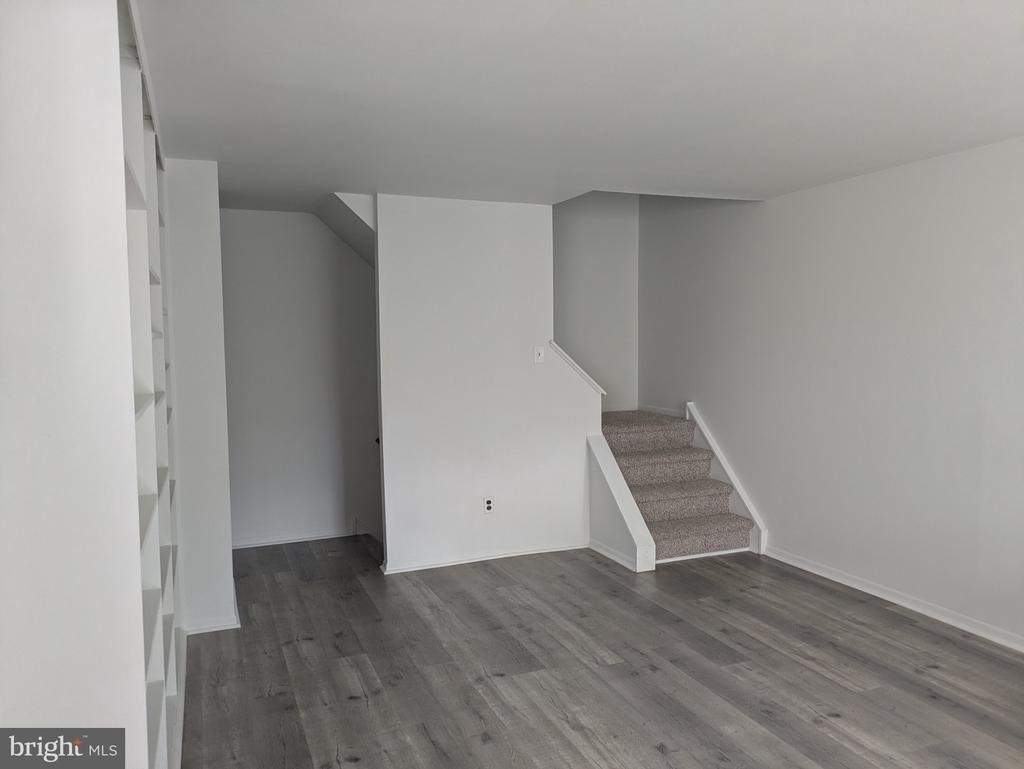 100 E 100  Glenolden Ave. - Photo 8