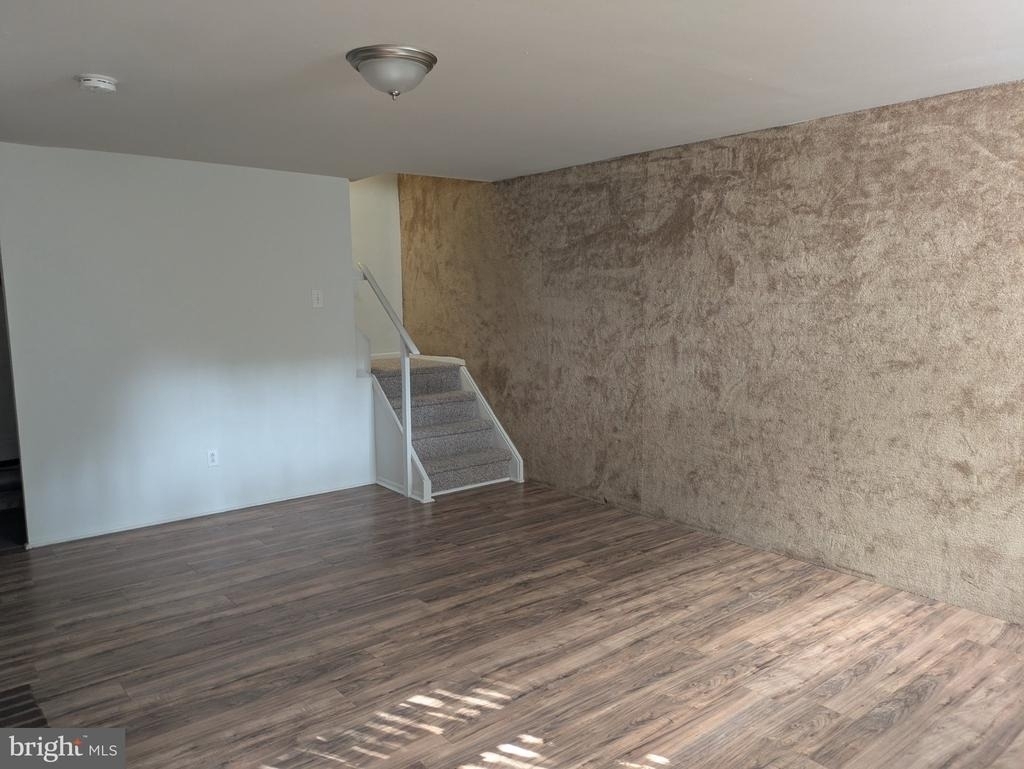 100 E 100  Glenolden Ave. - Photo 10