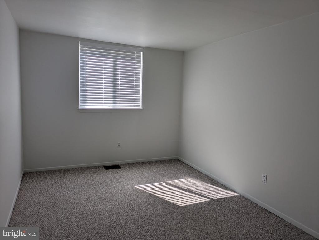 100 E 100  Glenolden Ave. - Photo 14