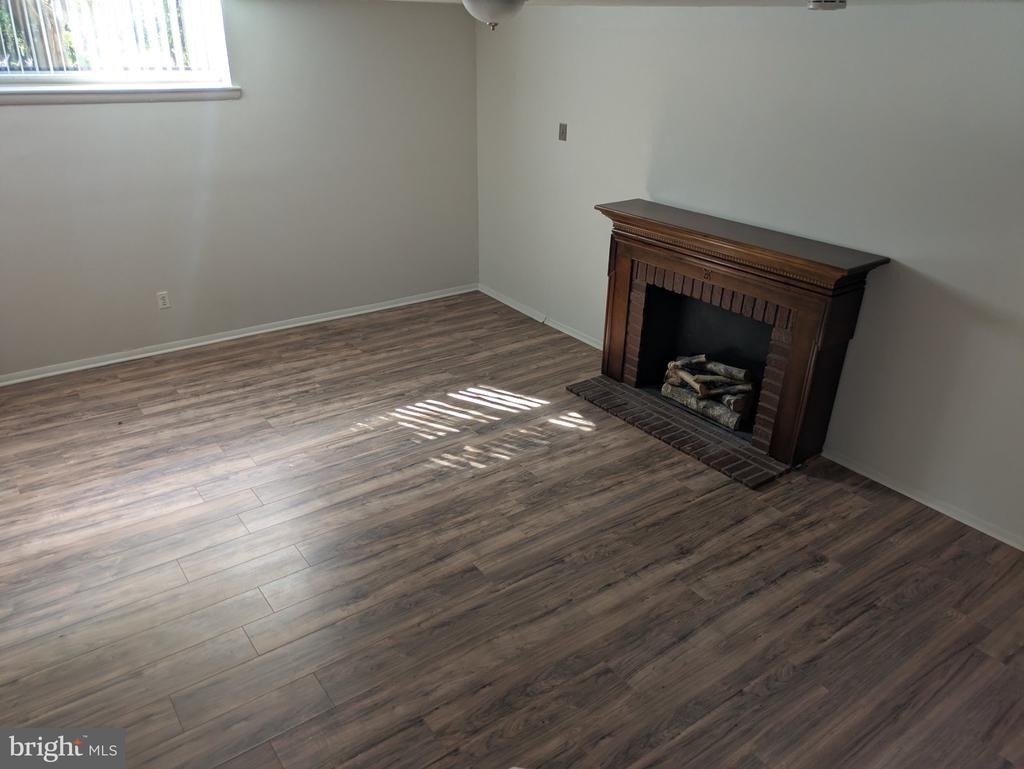 100 E 100  Glenolden Ave. - Photo 9