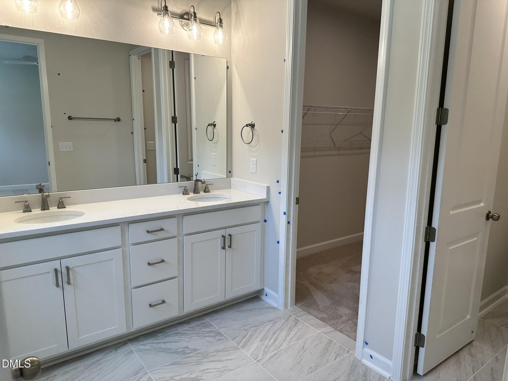202 Solaire Alley - Photo 15