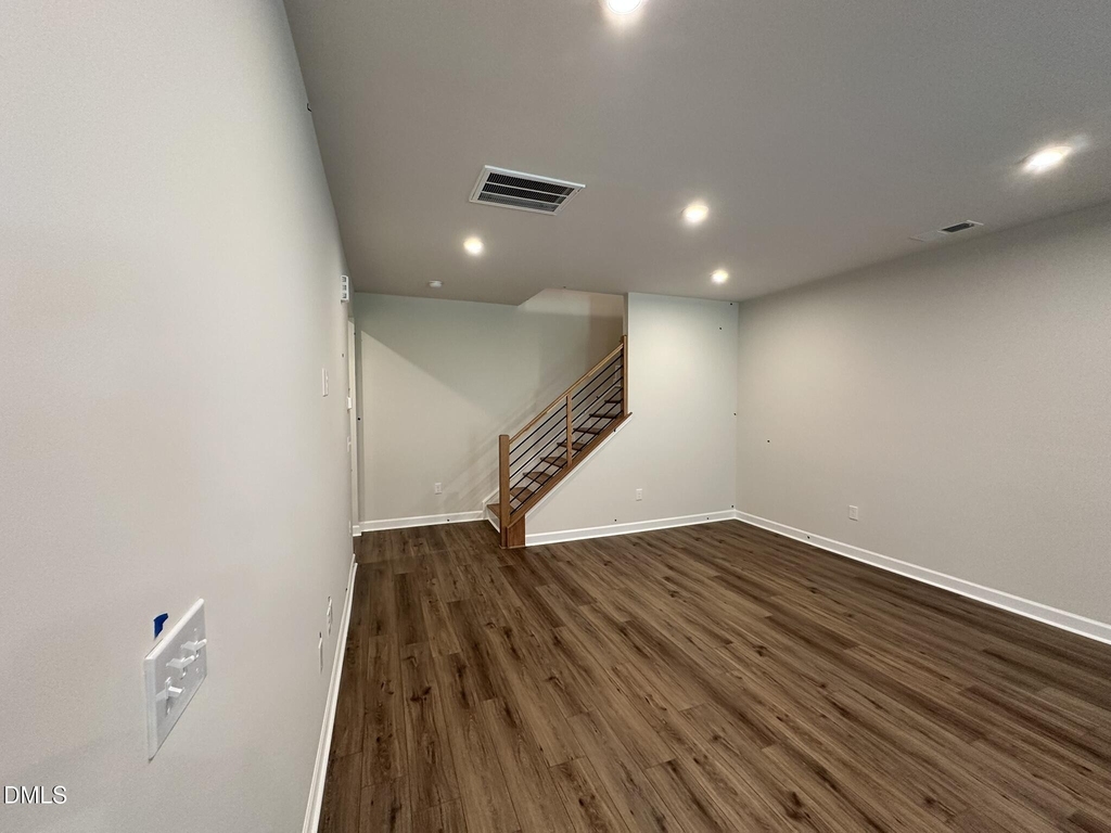 202 Solaire Alley - Photo 3