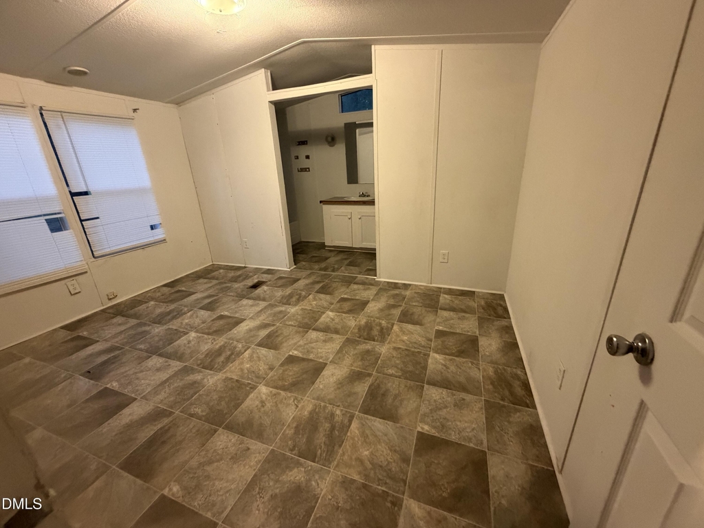 50 White Pines Mobile Home Park - Photo 4