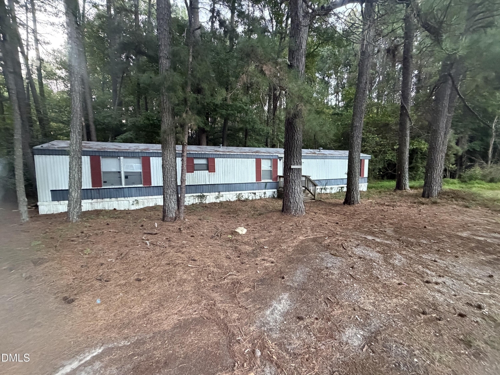 50 White Pines Mobile Home Park - Photo 0