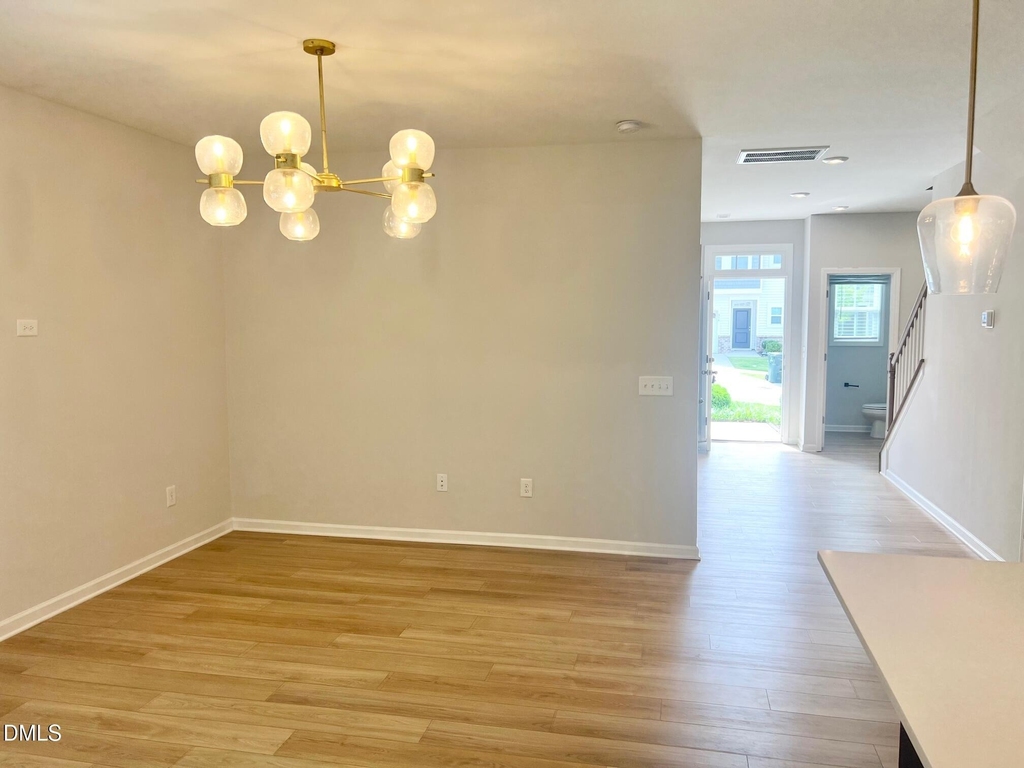 817 Oak Center Drive - Photo 4