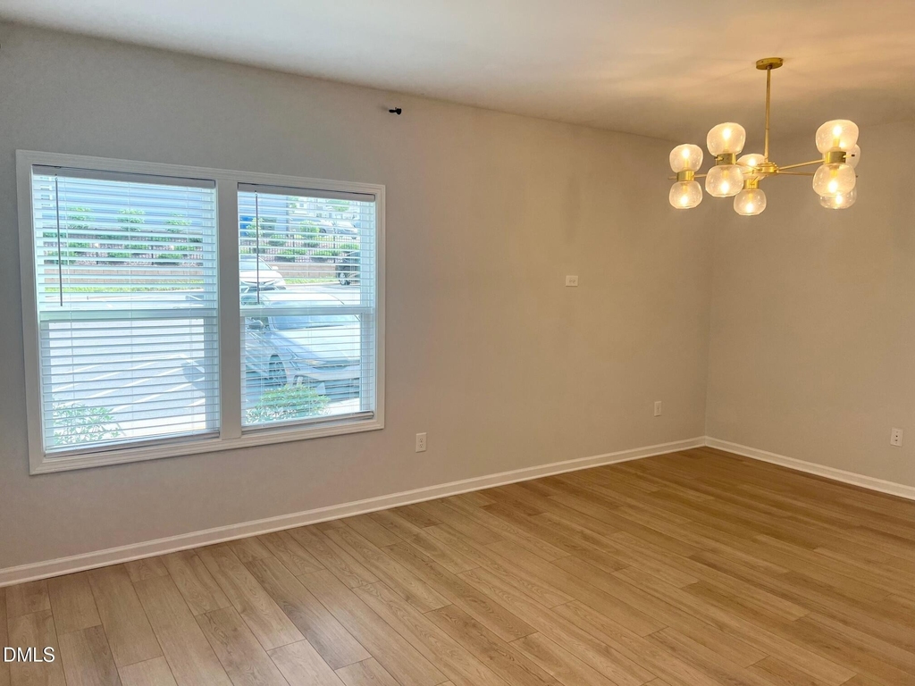 817 Oak Center Drive - Photo 5