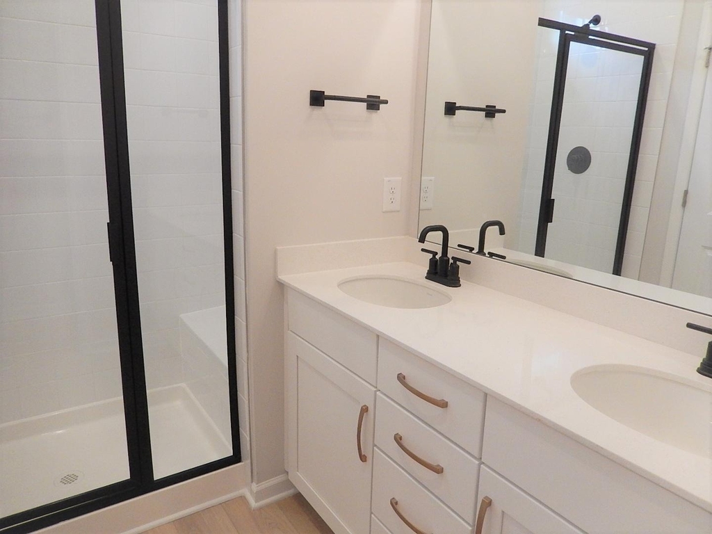 817 Oak Center Drive - Photo 17