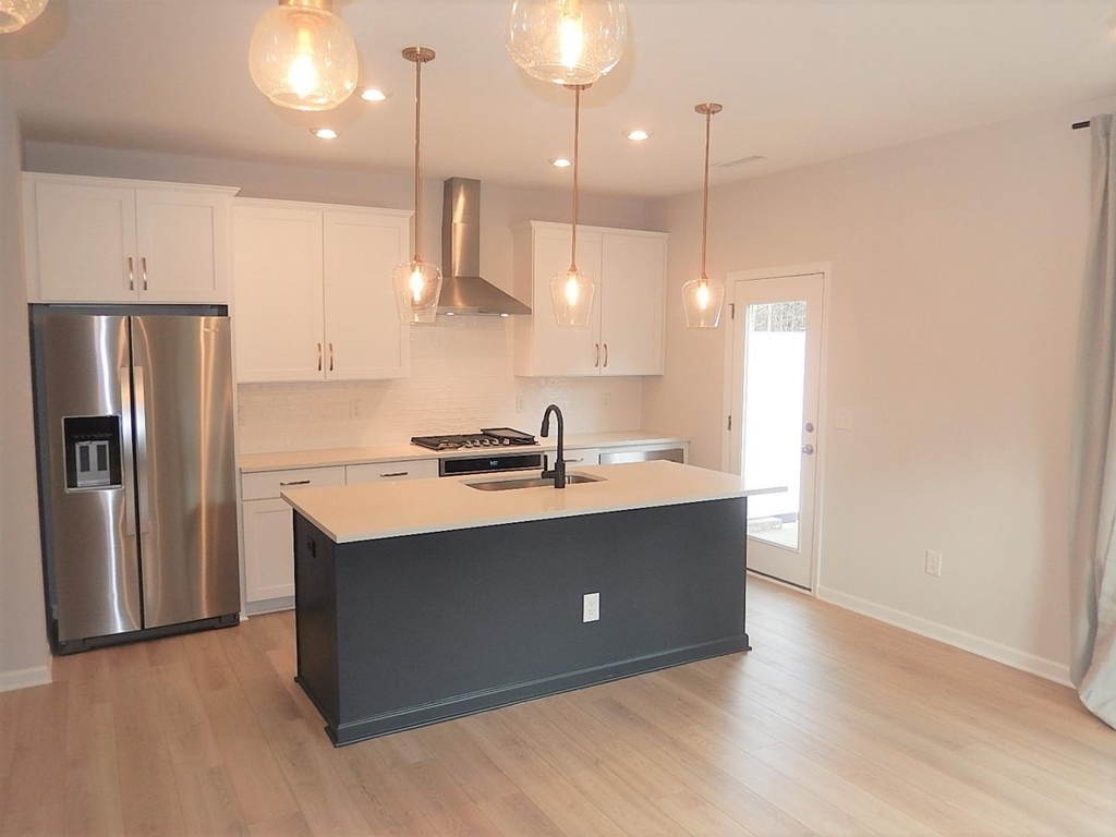 817 Oak Center Drive - Photo 8