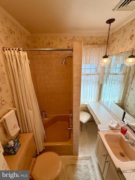 1557 Dauphin Avenue - Photo 22