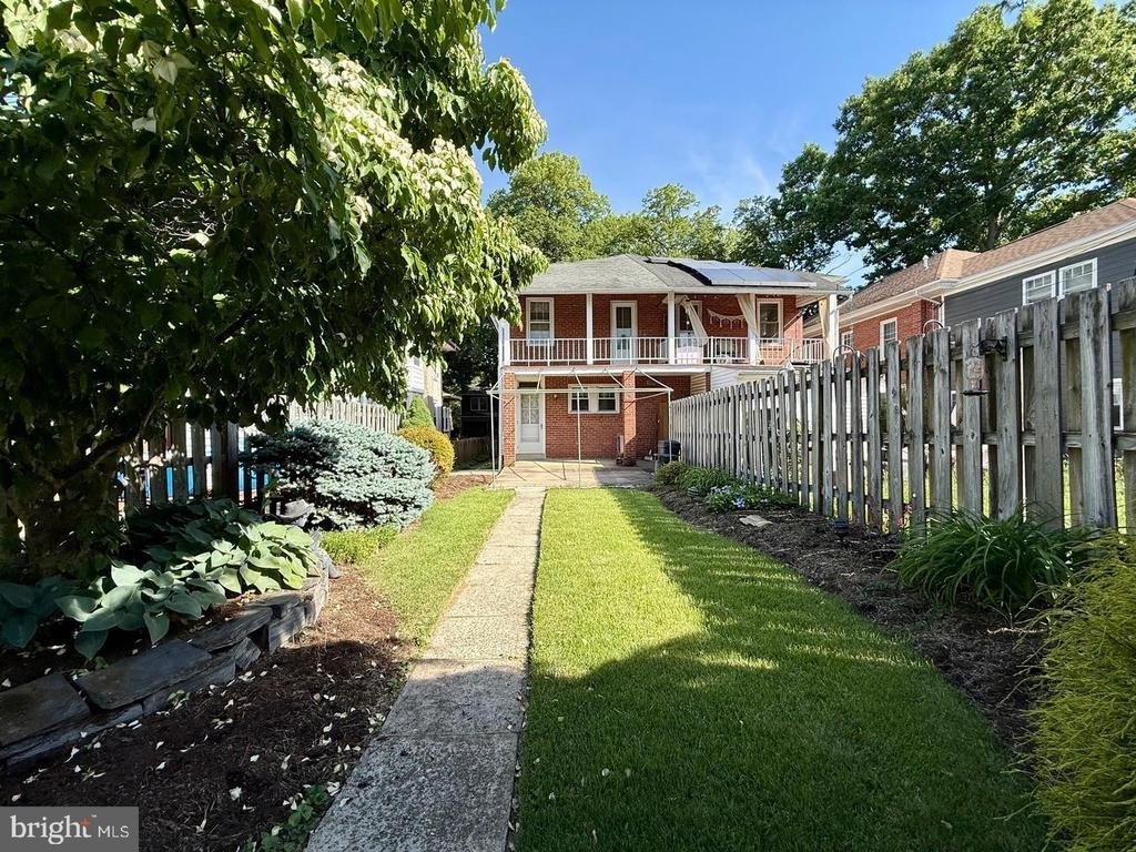 1557 Dauphin Avenue - Photo 28