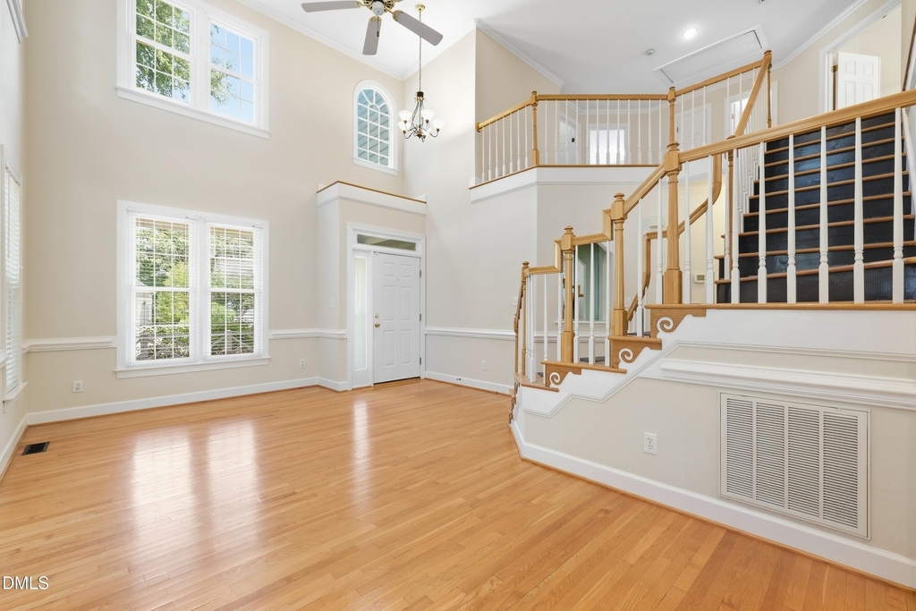 105 Halpen Drive - Photo 4
