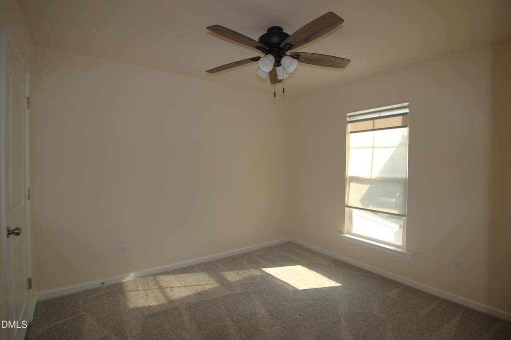 1504 Glacier Drive - Photo 15