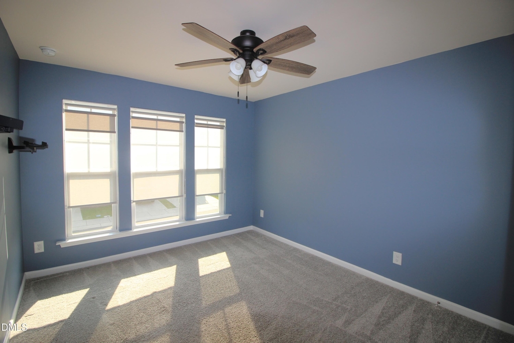 1504 Glacier Drive - Photo 13