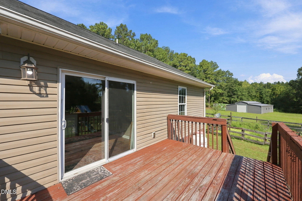 570 Buchanan Road - Photo 32