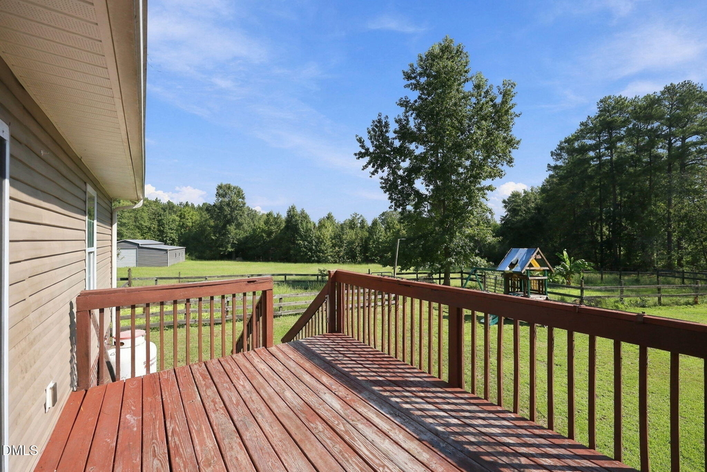570 Buchanan Road - Photo 31