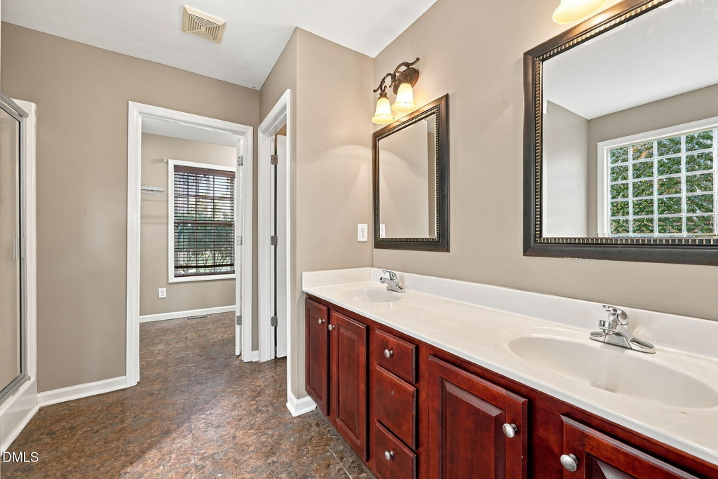 570 Buchanan Road - Photo 20