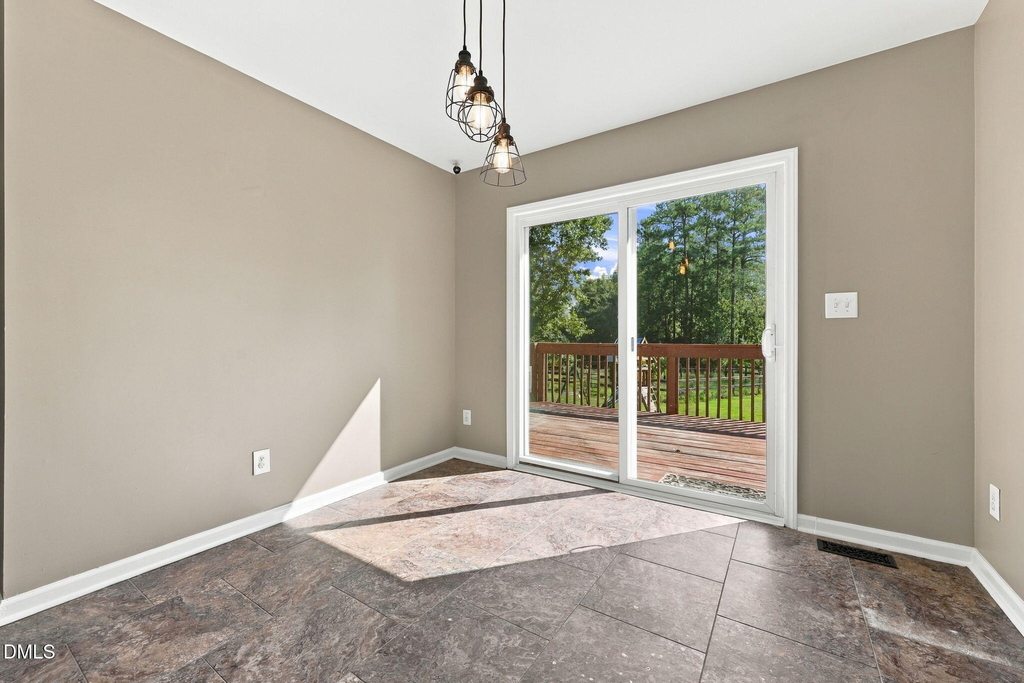 570 Buchanan Road - Photo 27
