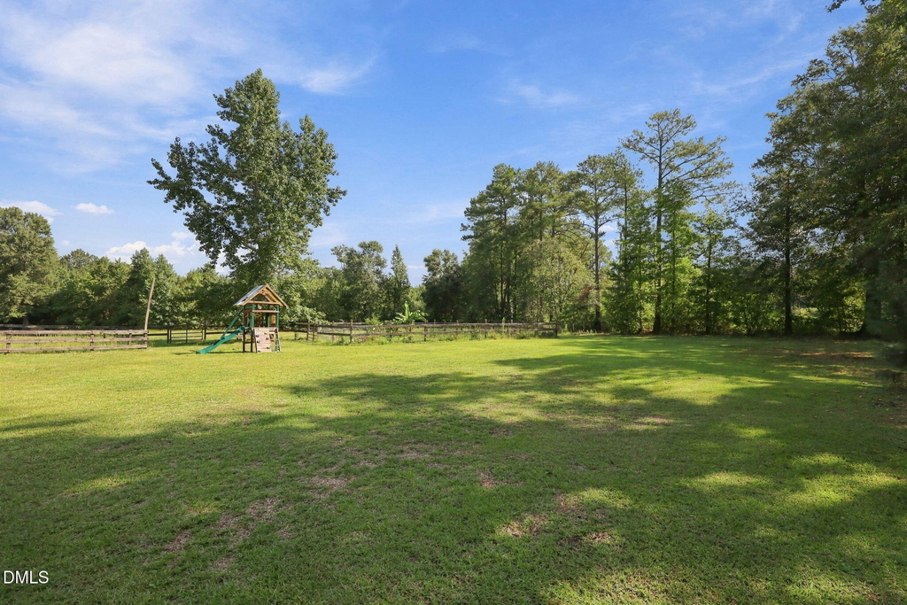 570 Buchanan Road - Photo 38