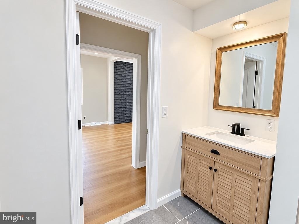 814a Hessian Avenue - Photo 4
