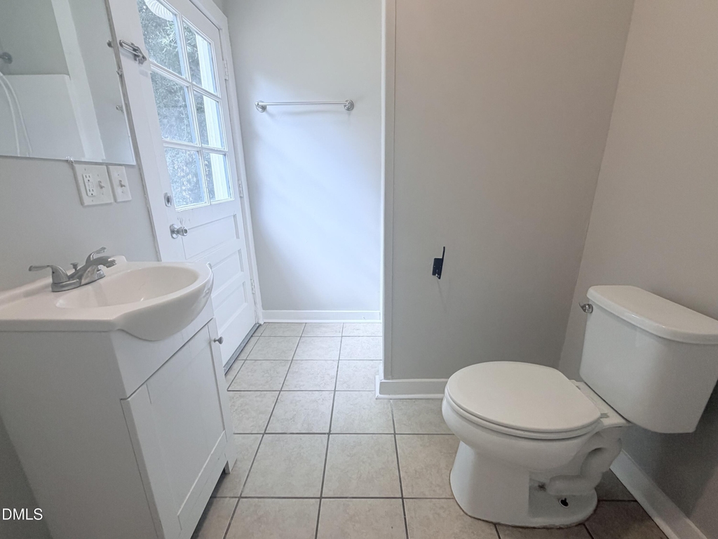135 N West Street - Photo 1
