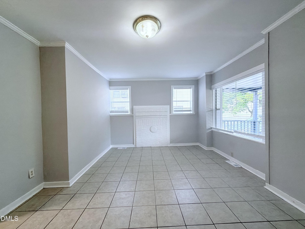 135 N West Street - Photo 9