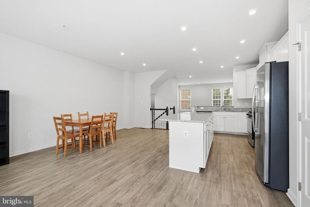 8206 Greenbelt Station Parkway - Photo 19