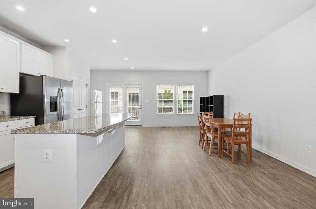 8206 Greenbelt Station Parkway - Photo 15