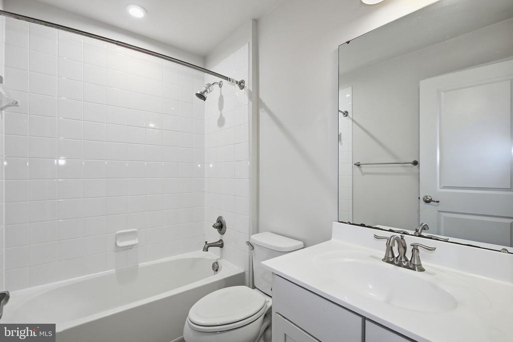 8206 Greenbelt Station Parkway - Photo 30