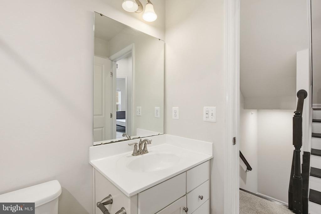 8206 Greenbelt Station Parkway - Photo 32