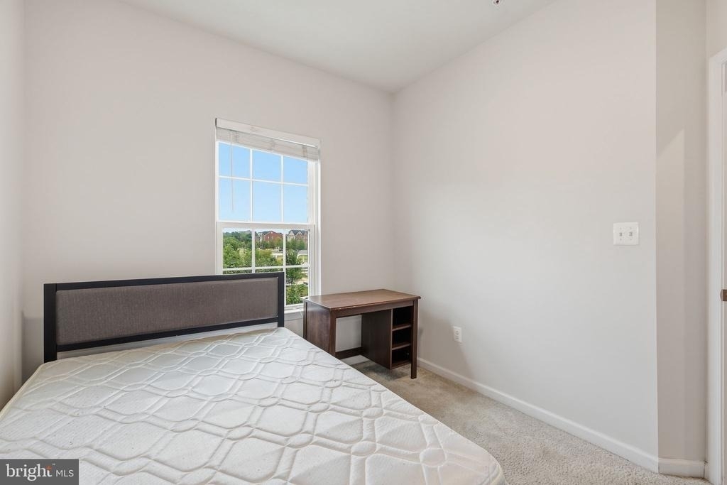 8206 Greenbelt Station Parkway - Photo 29