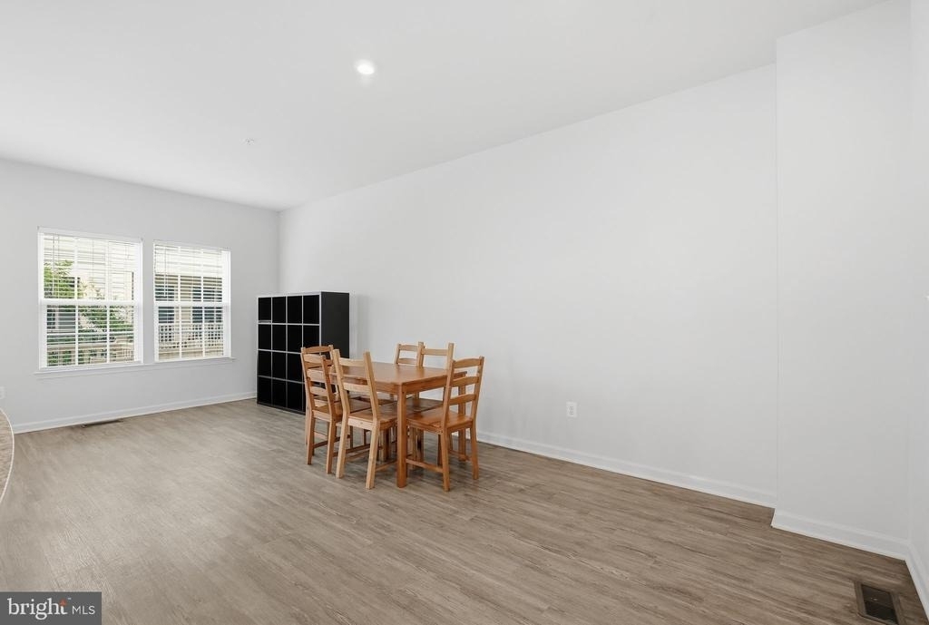 8206 Greenbelt Station Parkway - Photo 16
