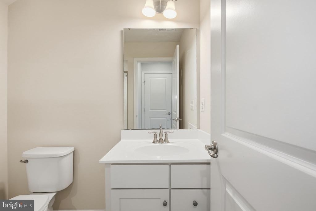 8206 Greenbelt Station Parkway - Photo 38