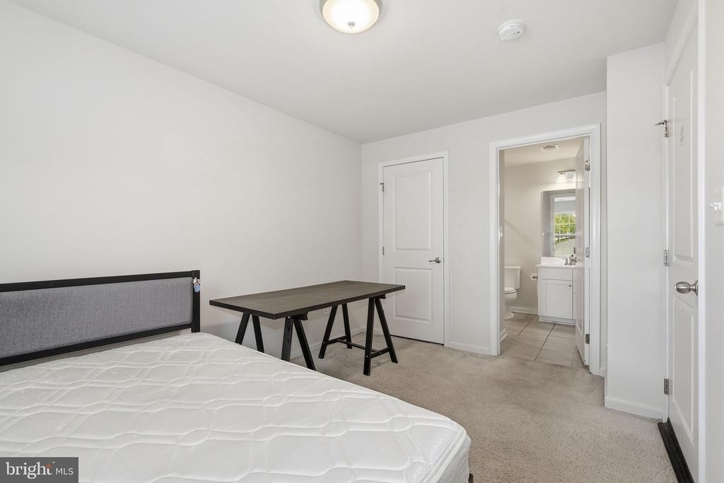 8206 Greenbelt Station Parkway - Photo 42