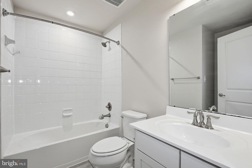 8206 Greenbelt Station Parkway - Photo 44