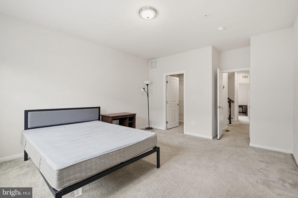 8206 Greenbelt Station Parkway - Photo 20