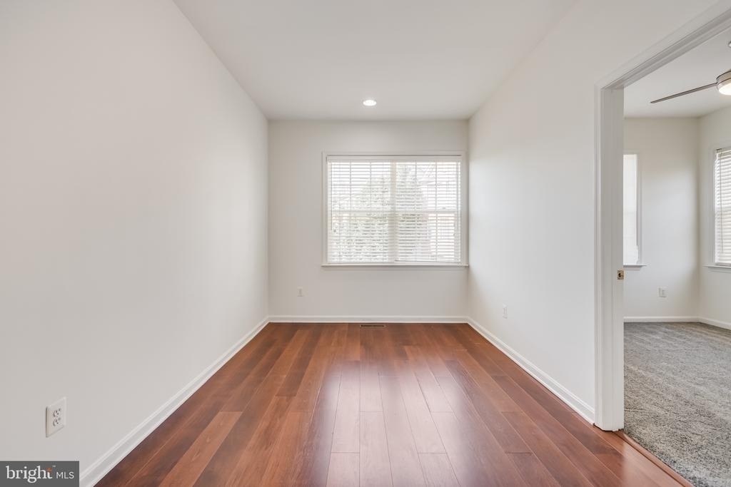 5214 Lynns Retreat Drive - Photo 28