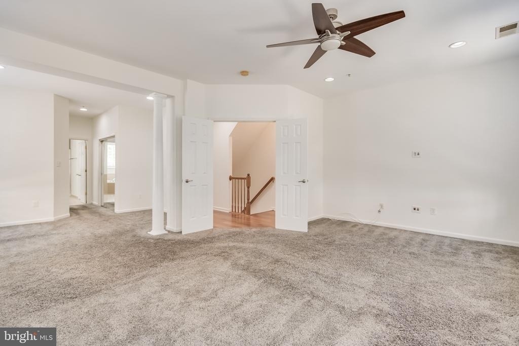 5214 Lynns Retreat Drive - Photo 16