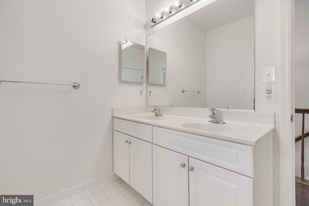 5214 Lynns Retreat Drive - Photo 32