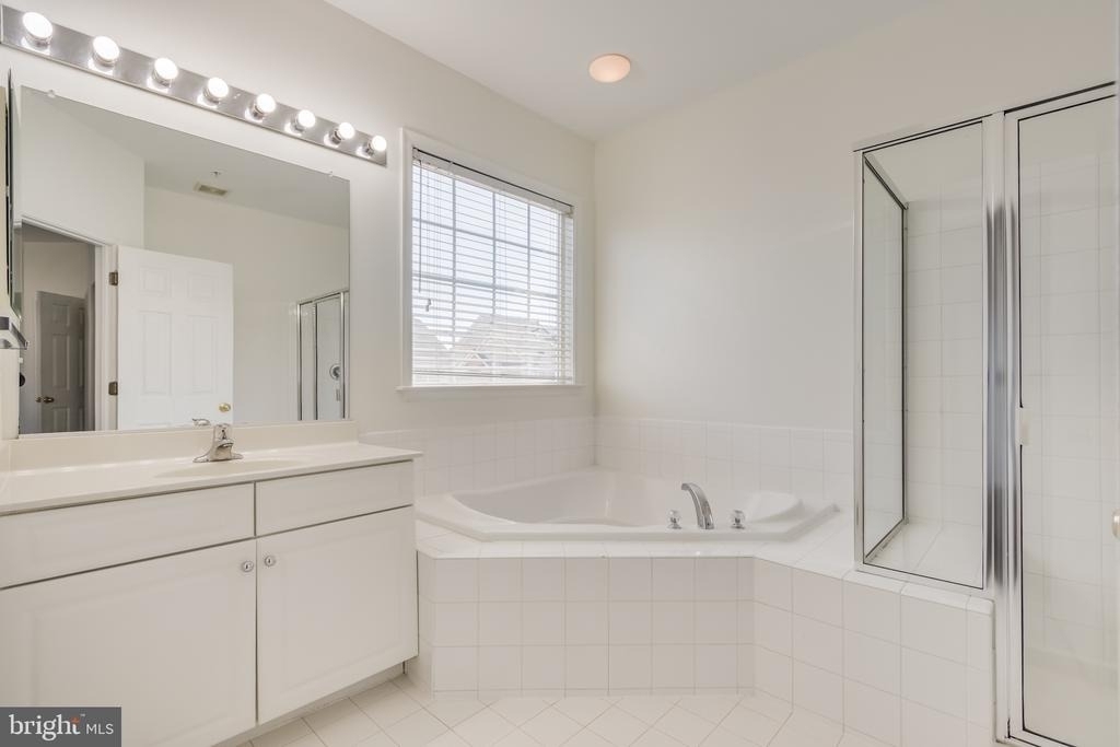 5214 Lynns Retreat Drive - Photo 36
