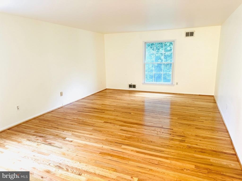 10916 Candlelight Lane - Photo 15