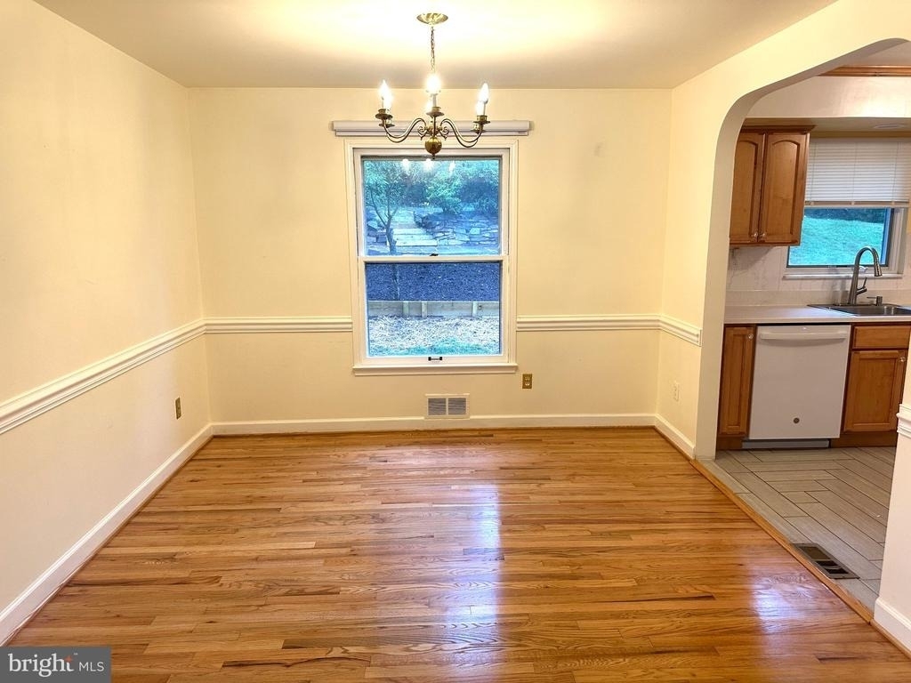 10916 Candlelight Lane - Photo 3