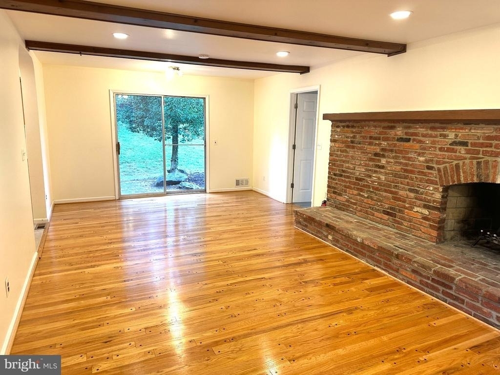 10916 Candlelight Lane - Photo 7