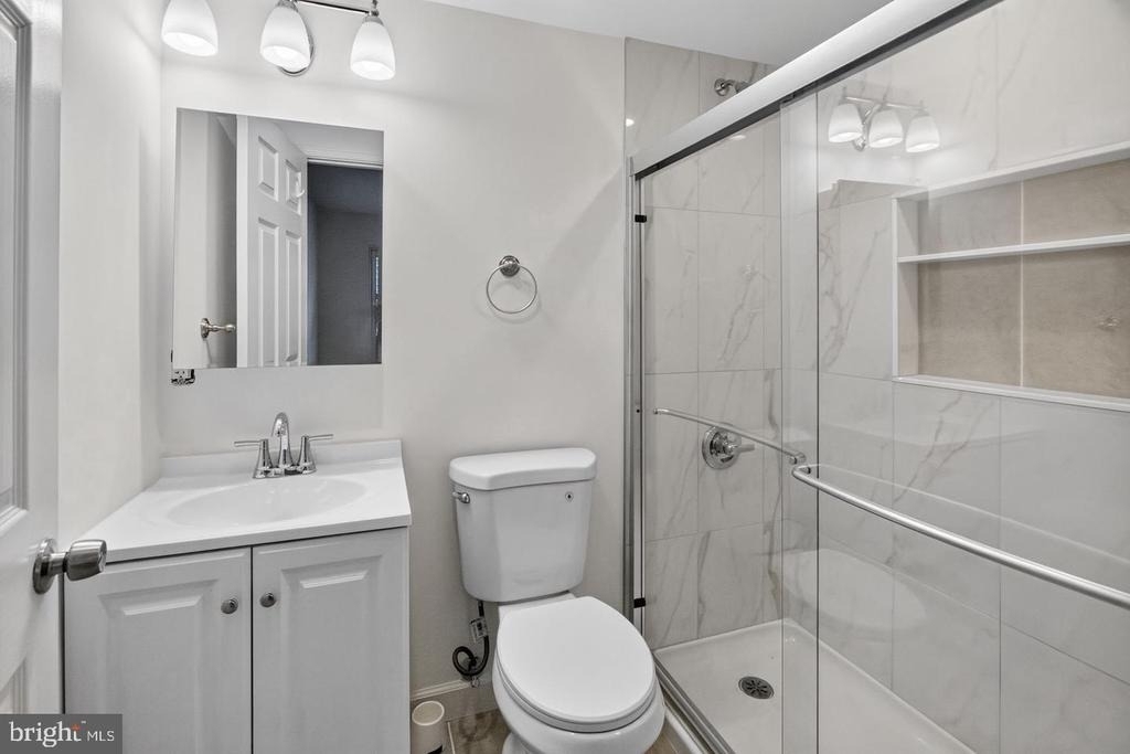 7400 Lakeview Drive - Photo 9