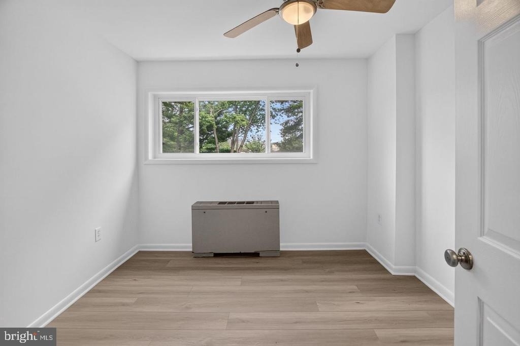 7400 Lakeview Drive - Photo 14