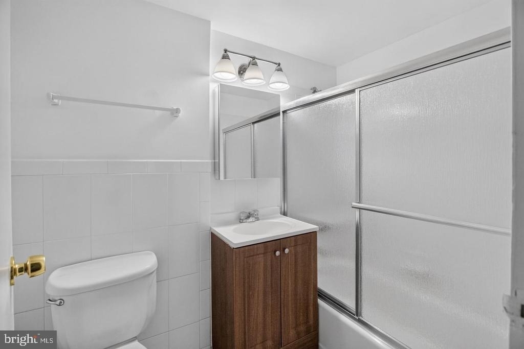 7400 Lakeview Drive - Photo 11