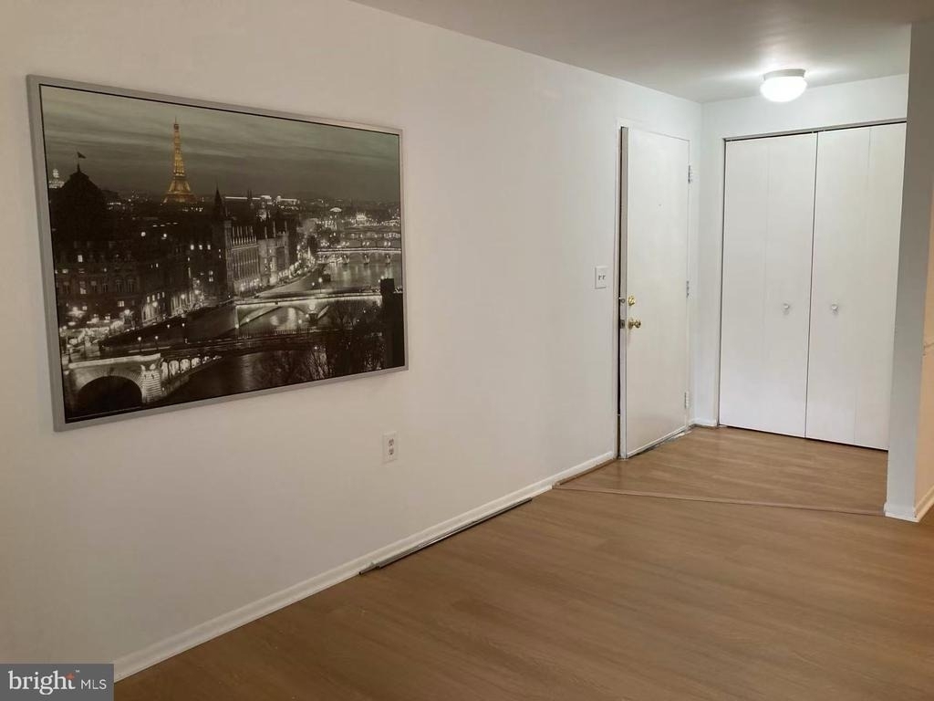 18200 Swiss Circle - Photo 1