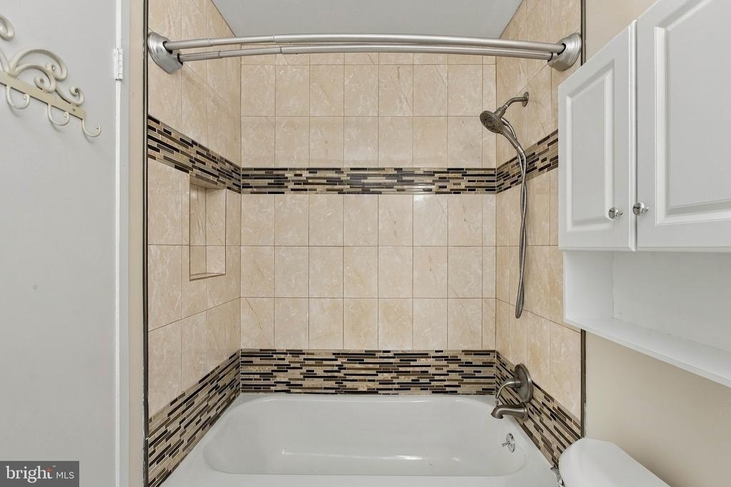 1327 Alderton Lane - Photo 18