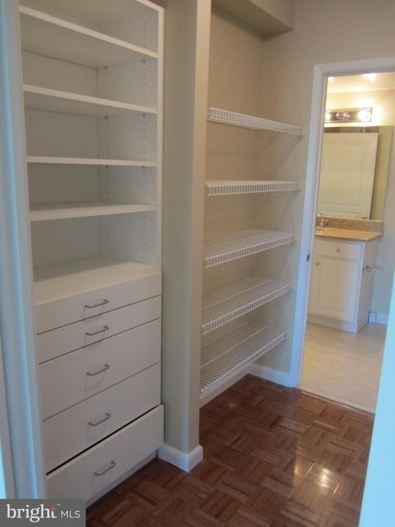 7111 Woodmont Avenue - Photo 8
