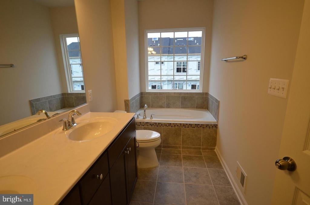 6215 Posey Street - Photo 8