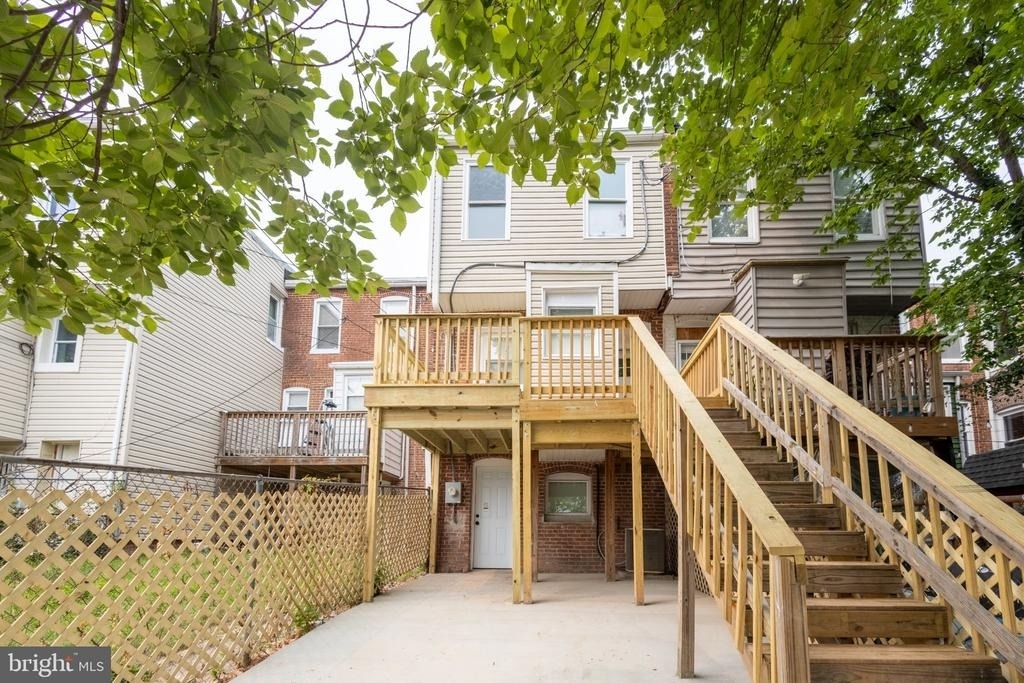 631 E 37th Street - Photo 36